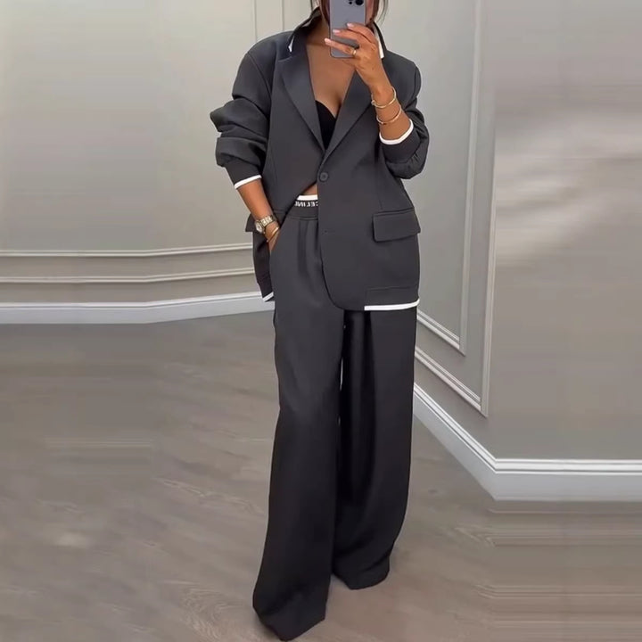 Kvinnors modiga oversized blazer-set med eleganta kostymbyxor Mirla-Eva Jonsson