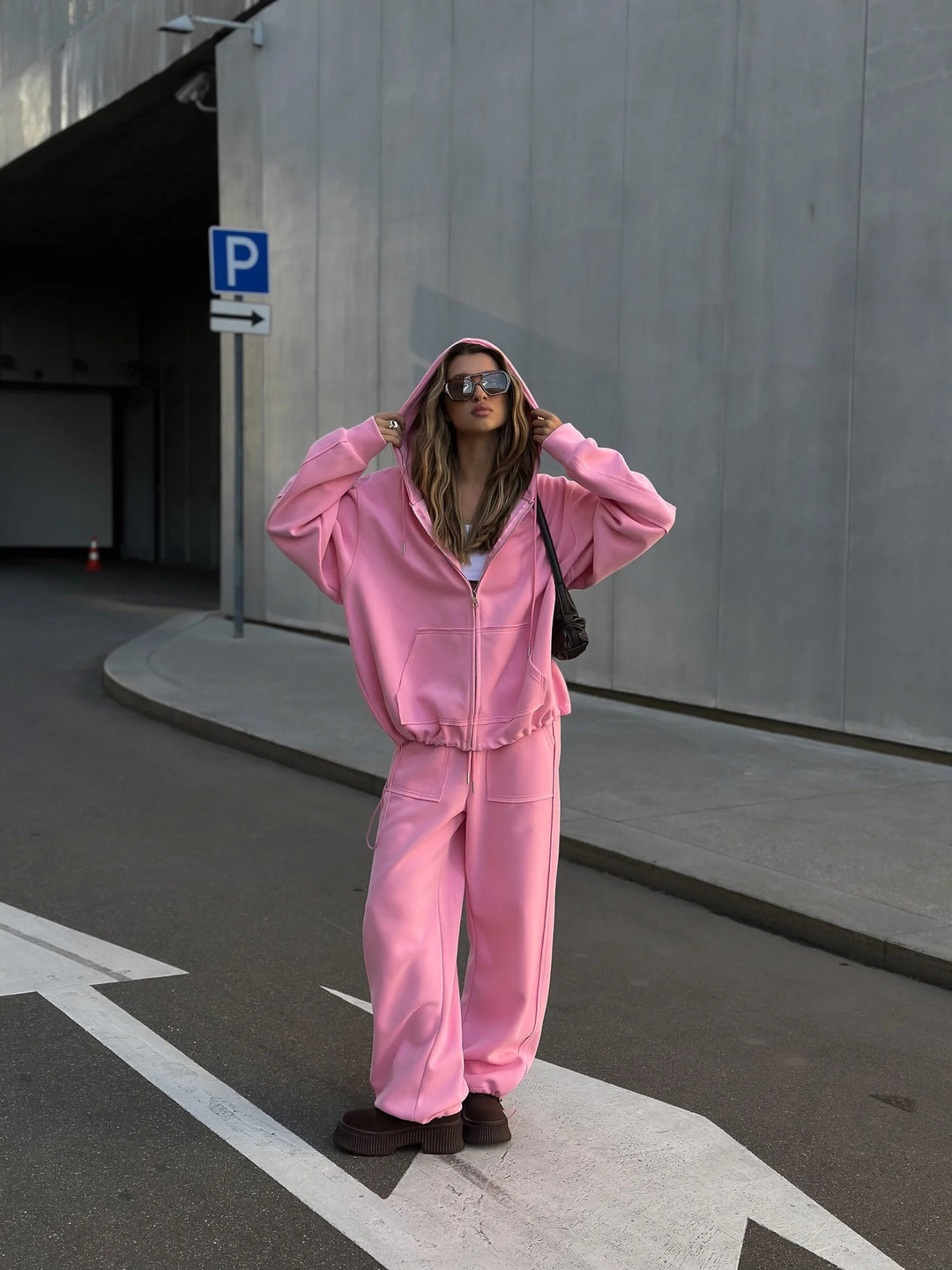Kvinnors mönstrade oversized sweatshirtjacka med bred skärning och elastisk nederkant Mirla-Eva Jonsson