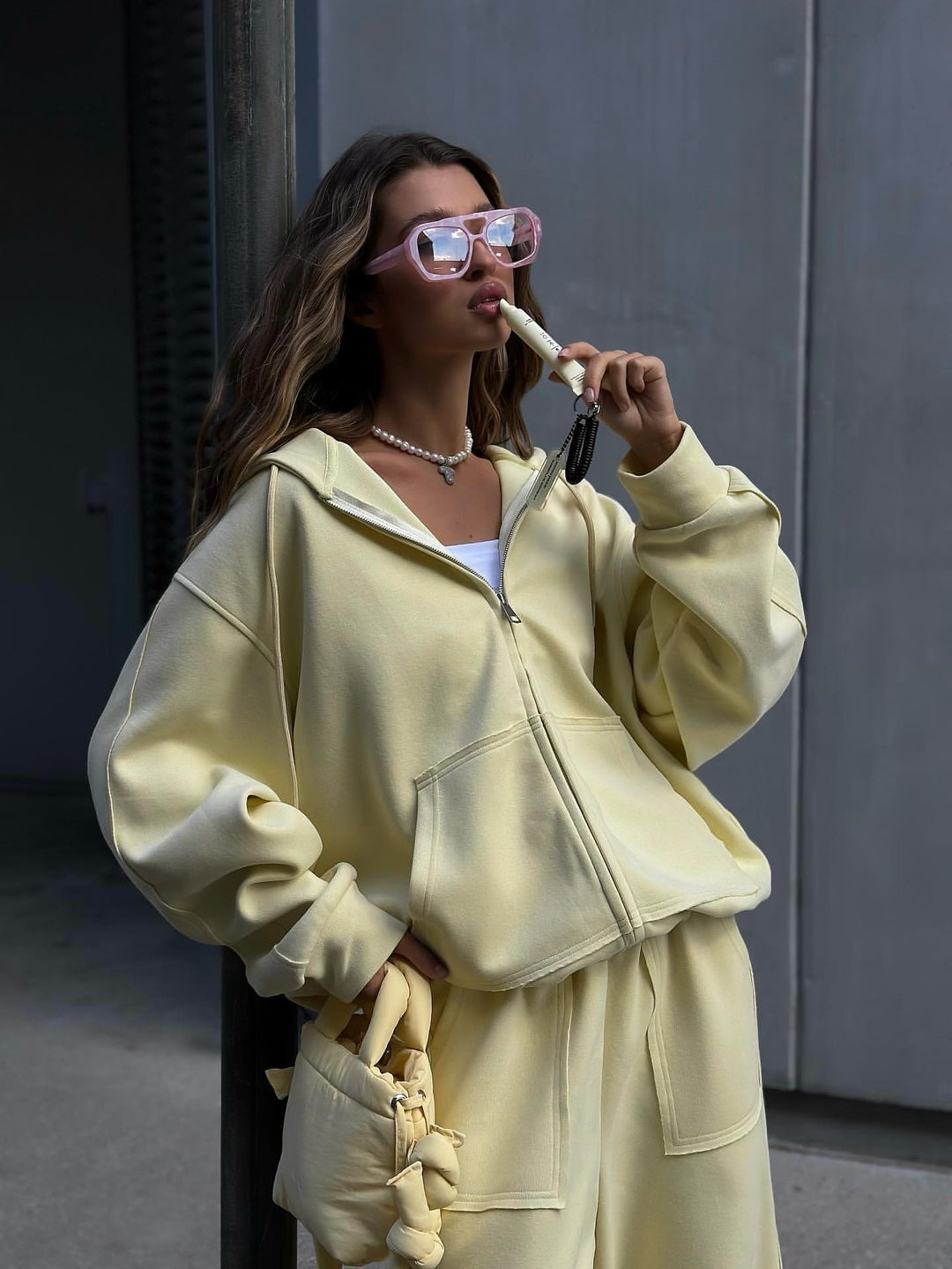 Kvinnors mönstrade oversized sweatshirtjacka med bred skärning och elastisk nederkant Mirla-Eva Jonsson