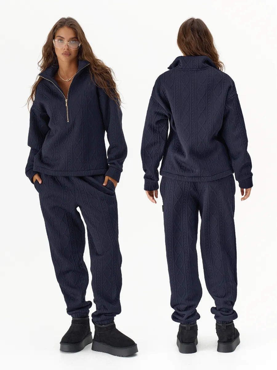 Kvinnors mysiga fleece lounge set med dragkedja och ribbad struktur Mirla-Eva Jonsson