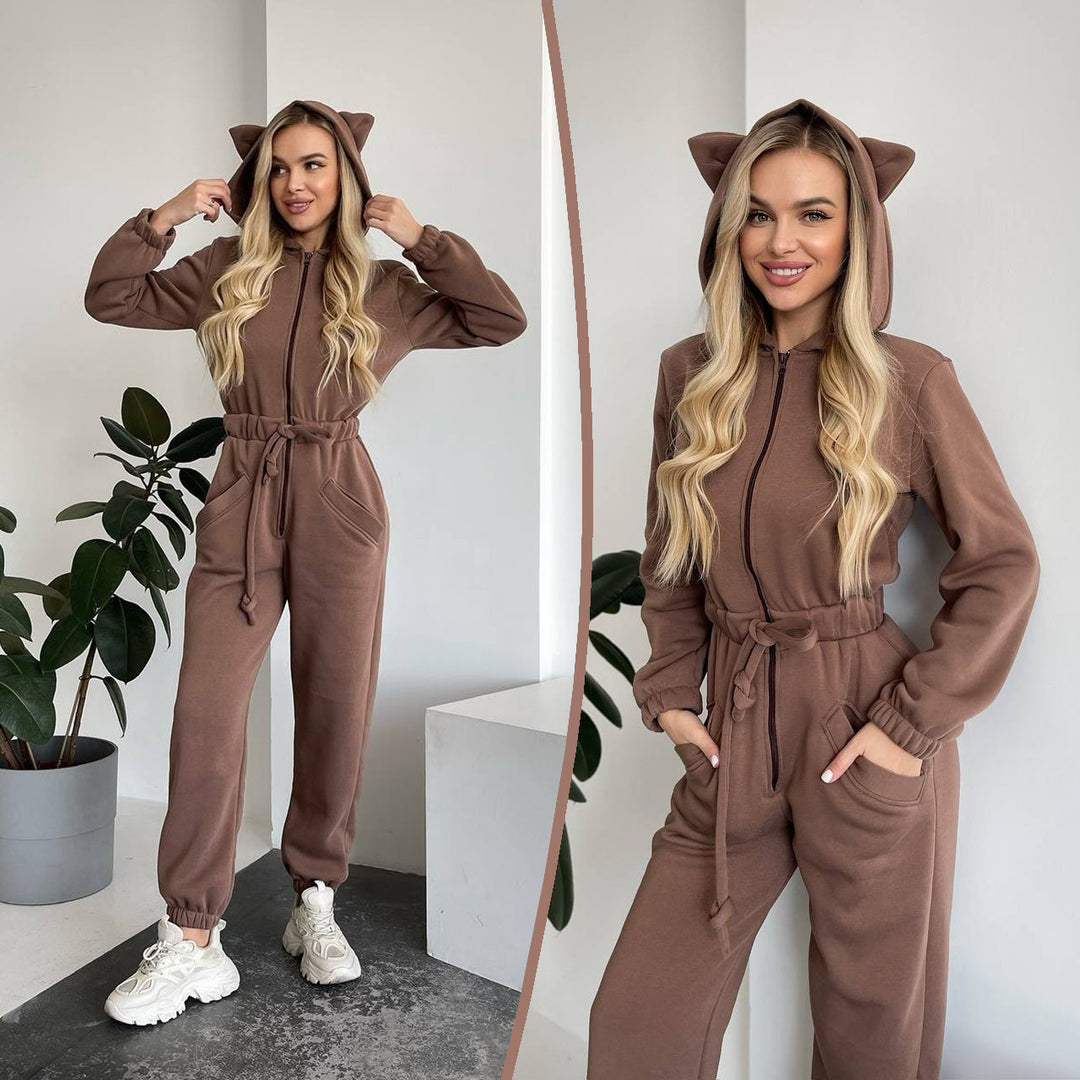 Kvinnors mysiga fleeceoverall med huva och söta öron Mirla-Eva Jonsson