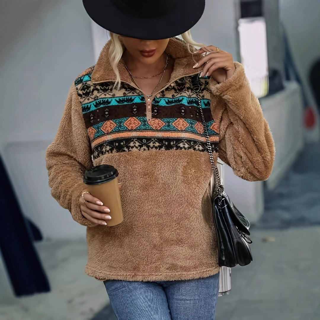 Kvinnors mysiga fleecepullover med fashionabel dragkedja och färgdesign Mirla-Eva Jonsson