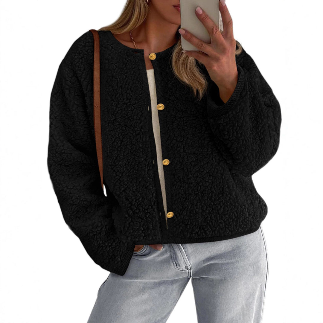 Kvinnors mysiga fleecjacka med knapppdetailj och oversized passform Mirla-Eva Jonsson