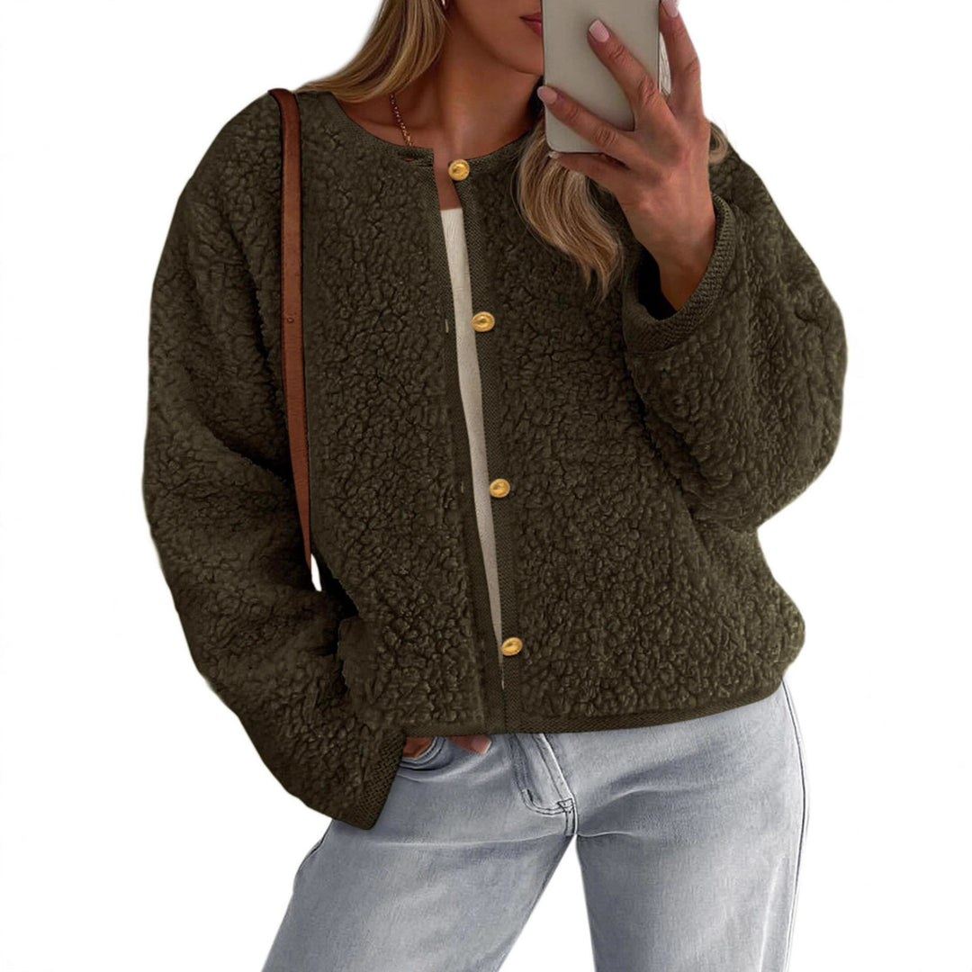 Kvinnors mysiga fleecjacka med knapppdetailj och oversized passform Mirla-Eva Jonsson