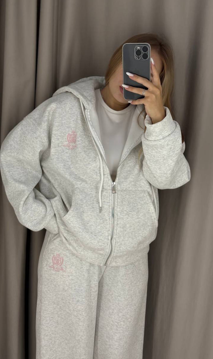 Kvinnors mysiga hoodie med fin textur och elegant logotyp Mirla-Eva Jonsson