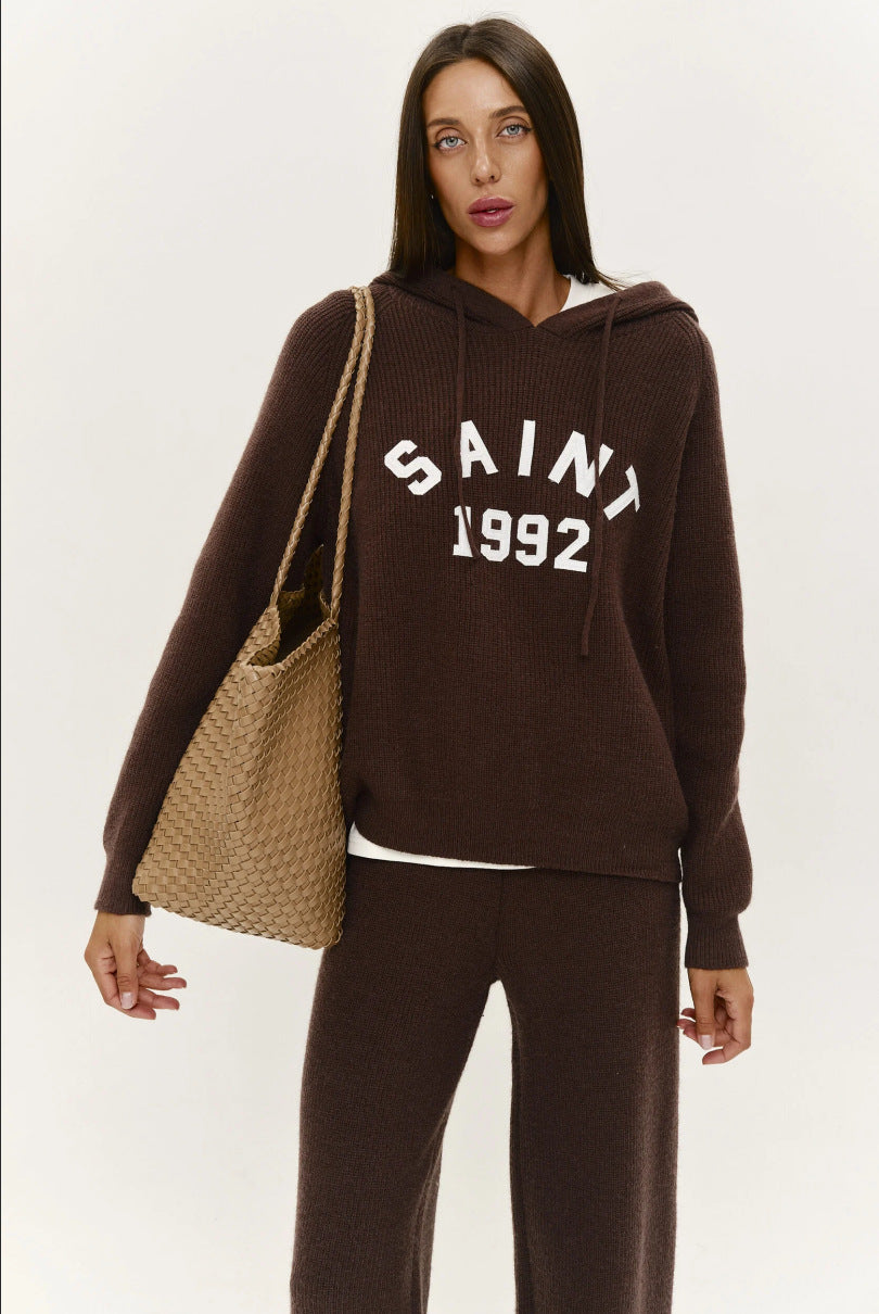 Kvinnors mysiga hoodie med klassisk branding Mirla-Eva Jonsson