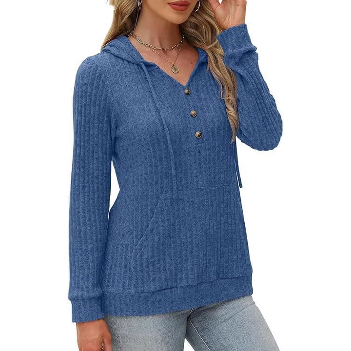 Kvinnors mysiga hoodie med knappslå och sidfickor Mirla-Eva Jonsson