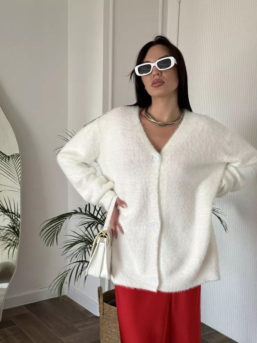 Kvinnors mysiga kofta med V-hals och mjuka ärmar Mirla-Eva Jonsson