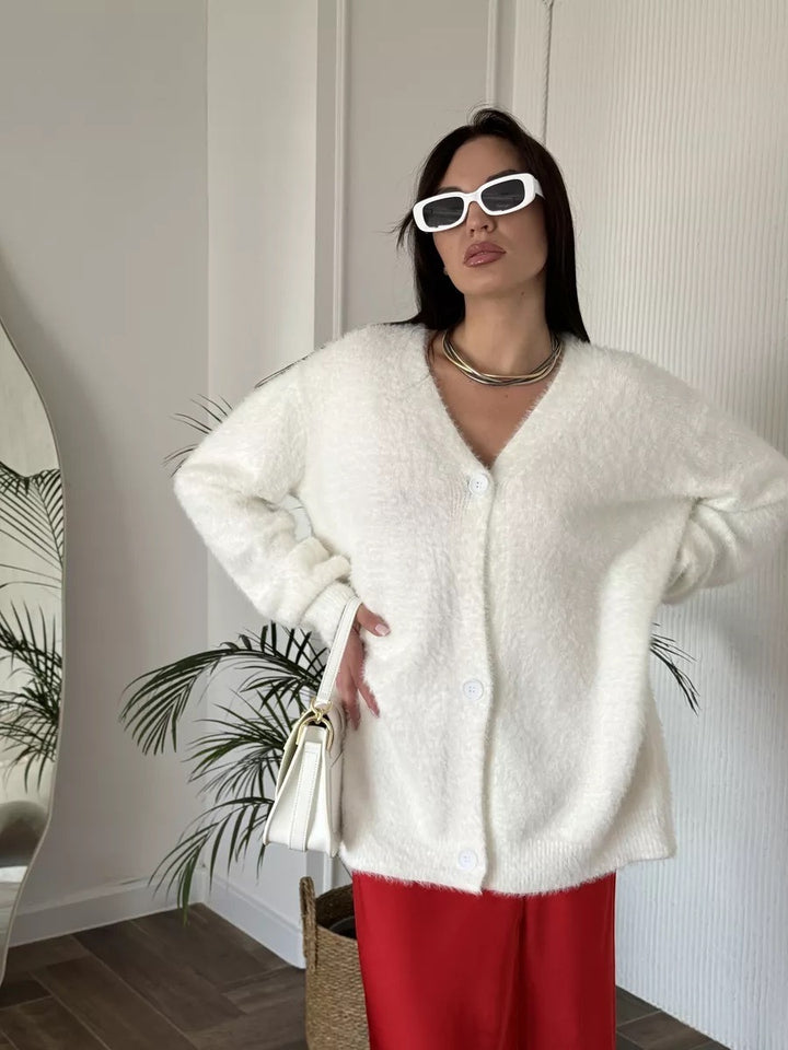Kvinnors mysiga kofta med V-hals och mjuka ärmar Mirla-Eva Jonsson