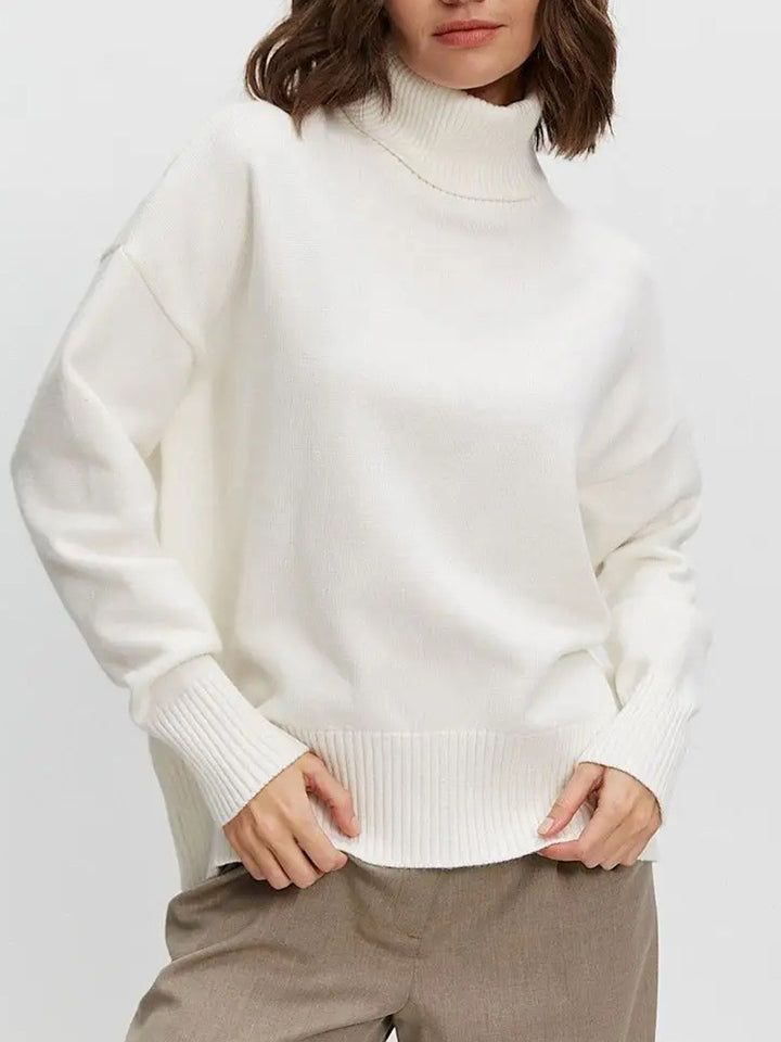 Kvinnors mysiga polotröja med oversized passform Mirla-Eva Jonsson