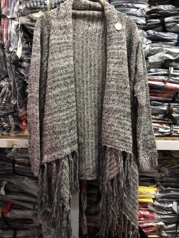 Kvinnors mysiga poncho med fransar Mirla-Eva Jonsson