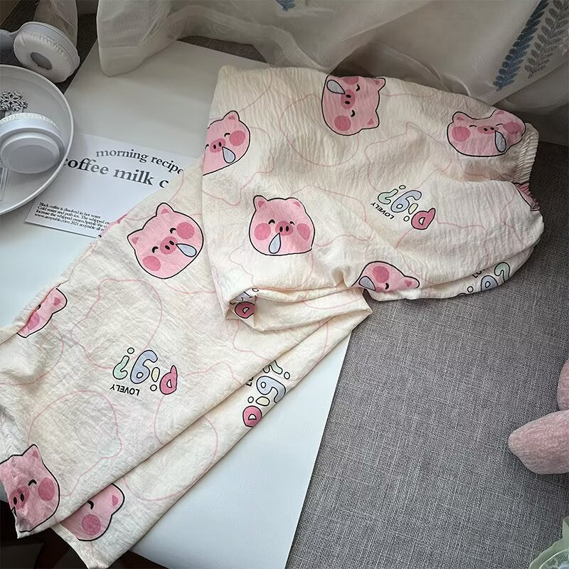 Kvinnors mysiga pyjamas med lekfull design Mirla-Eva Jonsson