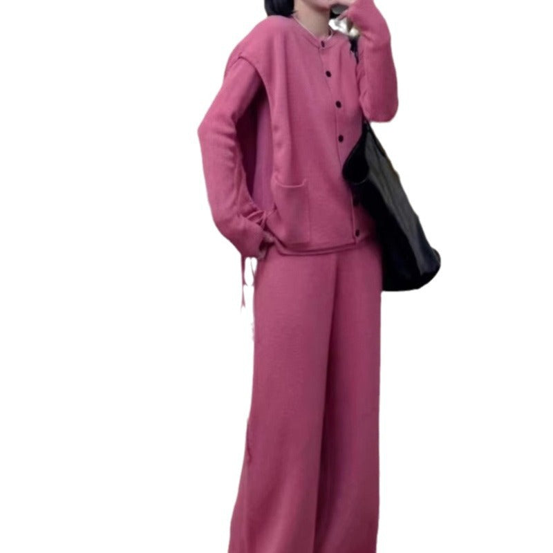 Kvinnors mysiga stickade blazer med knäppning och fickor Mirla-Eva Jonsson