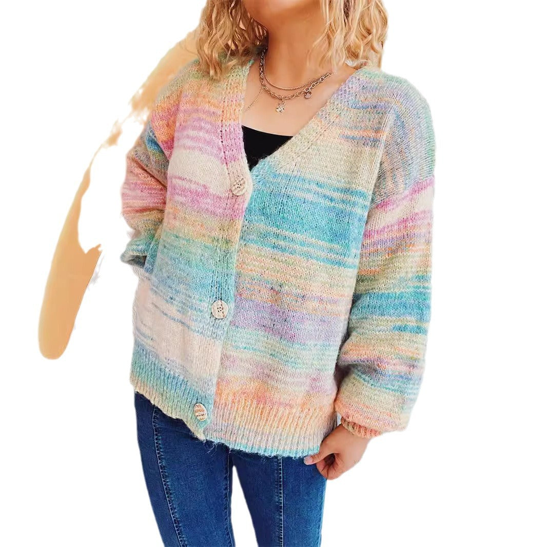 Kvinnors mysiga stickade cardigan med knapprar och försiktigt flödande tyg Mirla-Eva Jonsson