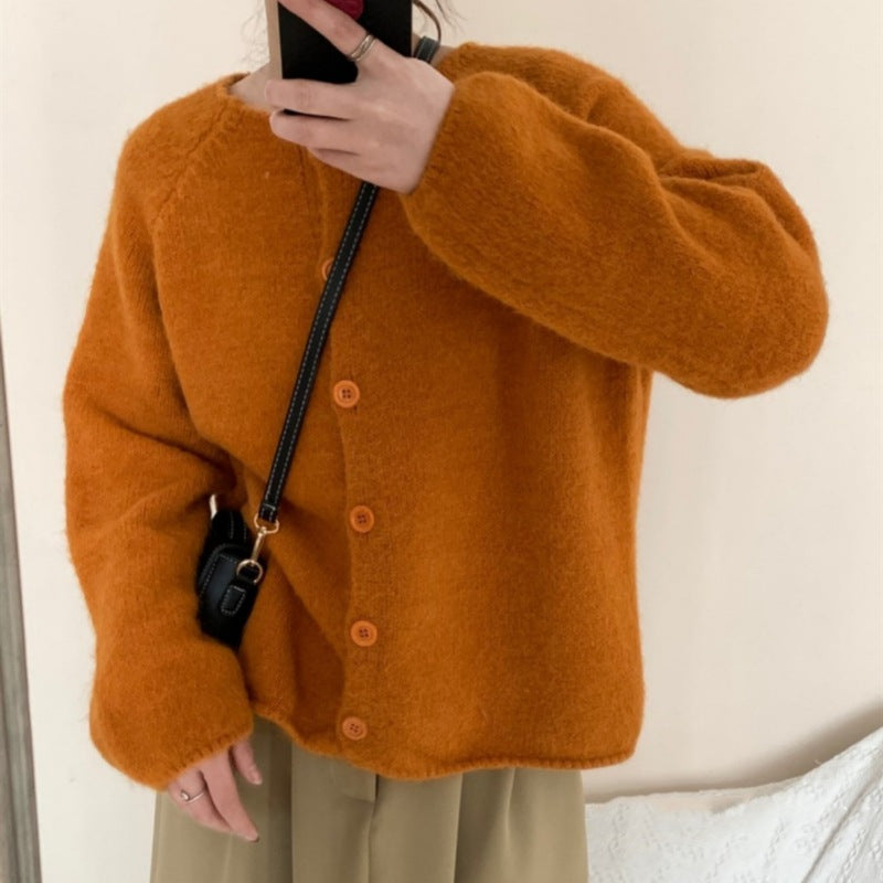 Kvinnors mysiga stickade cardigan med knappslå och bred passform Mirla-Eva Jonsson