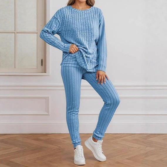 Kvinnors mysiga stickade ensemble med ribbad textur Mirla-Eva Jonsson