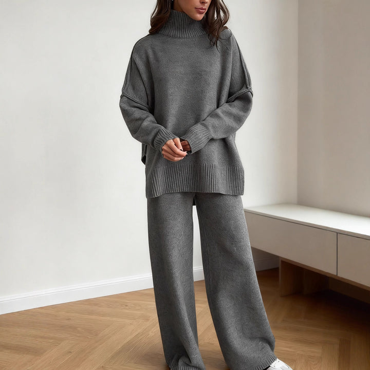 Kvinnors mysiga stickade jumpsuit med hög krage och lös passform Mirla-Eva Jonsson