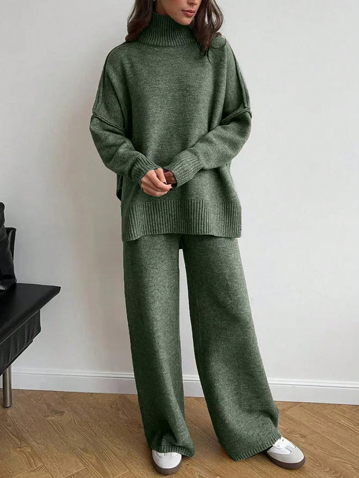 Kvinnors mysiga stickade jumpsuit med hög krage och lös passform Mirla-Eva Jonsson