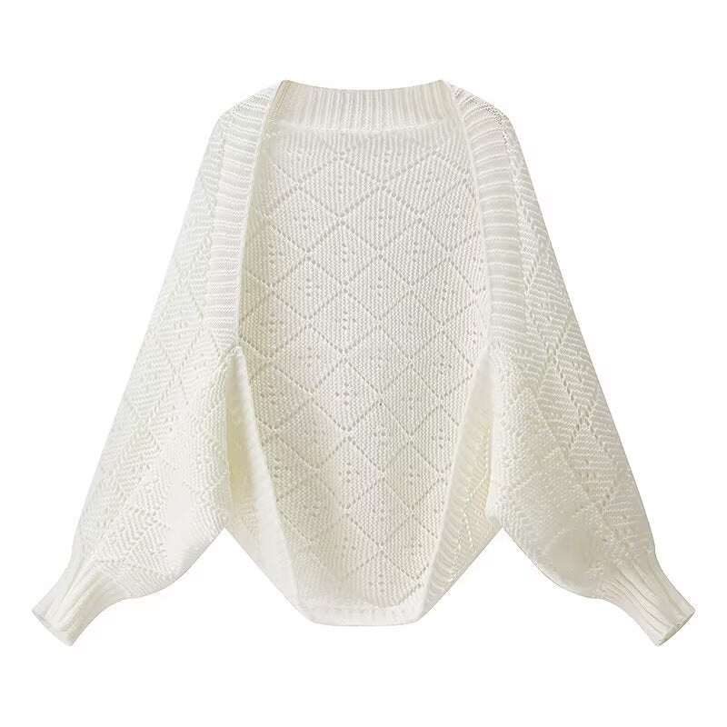 Kvinnors mysiga stickade pullover i modernt diamantmönster Mirla-Eva Jonsson