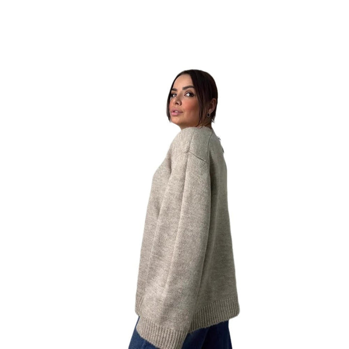 Kvinnors mysiga stickade tröja med en loose fit Mirla-Eva Jonsson