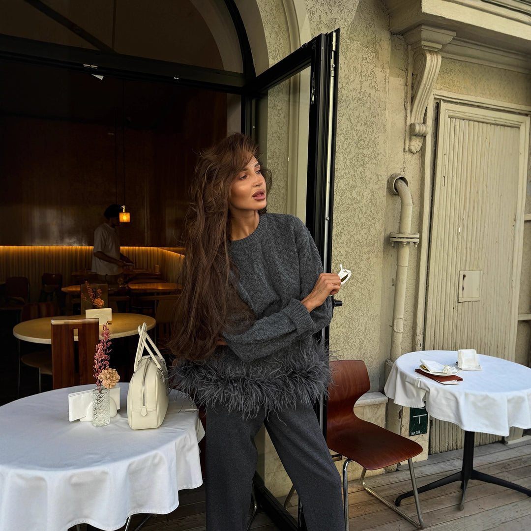 Kvinnors mysiga stickade tröja med fransdetaljer Mirla-Eva Jonsson