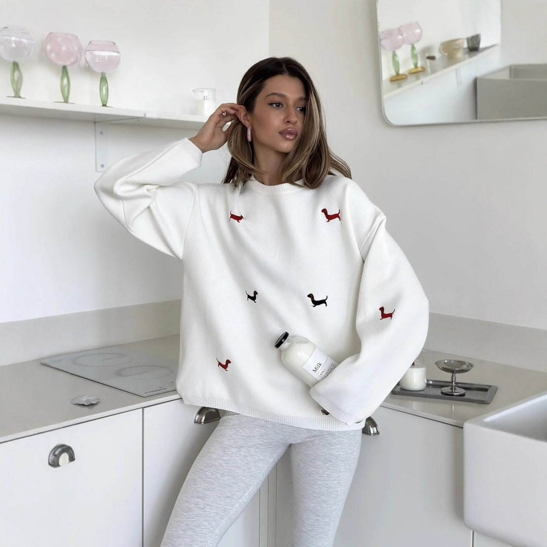 Kvinnors mysiga sweatshirt med lekfullt djurmotiv Mirla-Eva Jonsson