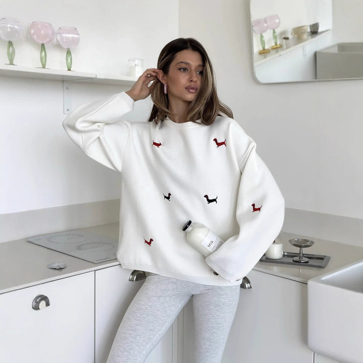 Kvinnors mysiga sweatshirt med lekfullt djurmotiv Mirla-Eva Jonsson