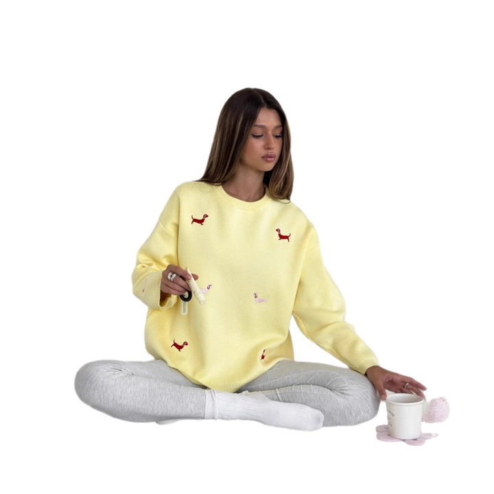 Kvinnors mysiga sweatshirt med lekfullt djurmotiv Mirla-Eva Jonsson