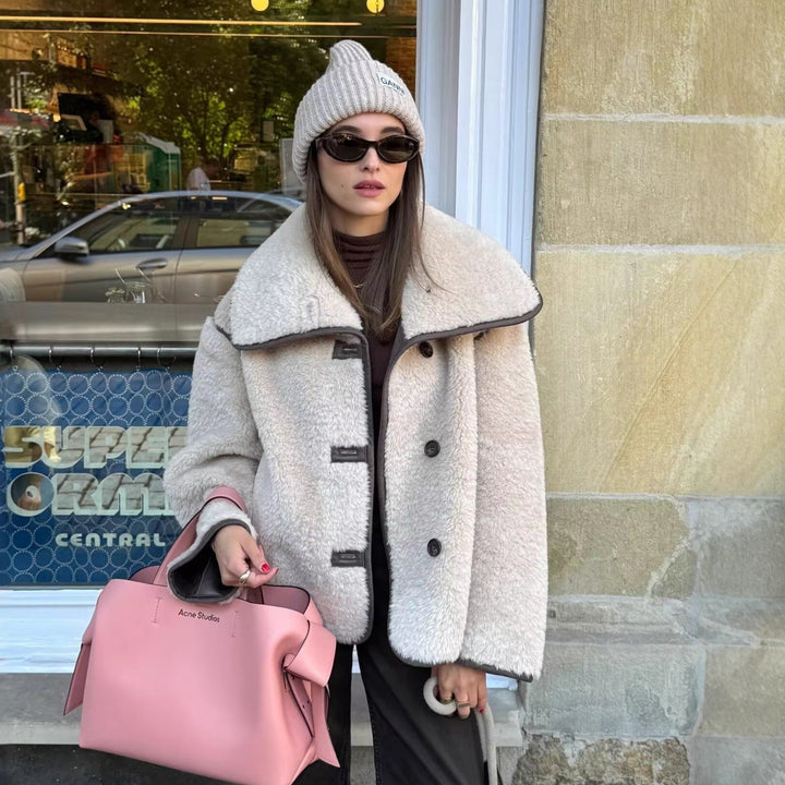Kvinnors mysiga teddyjacka Mirla-Eva Jonsson