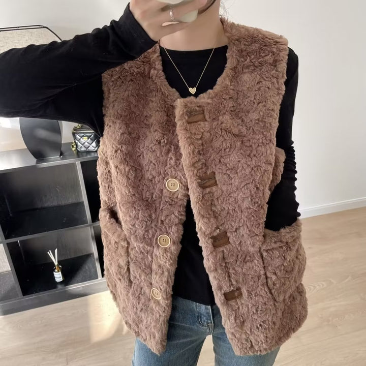 Kvinnors mysiga teddyväst med stora fickor Mirla-Eva Jonsson