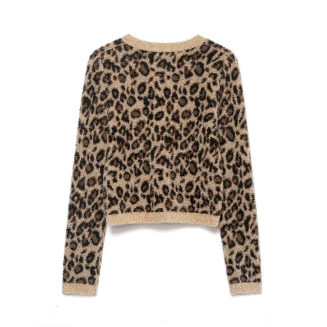 Kvinnors mysiga tröja i leopardlook Mirla-Eva Jonsson