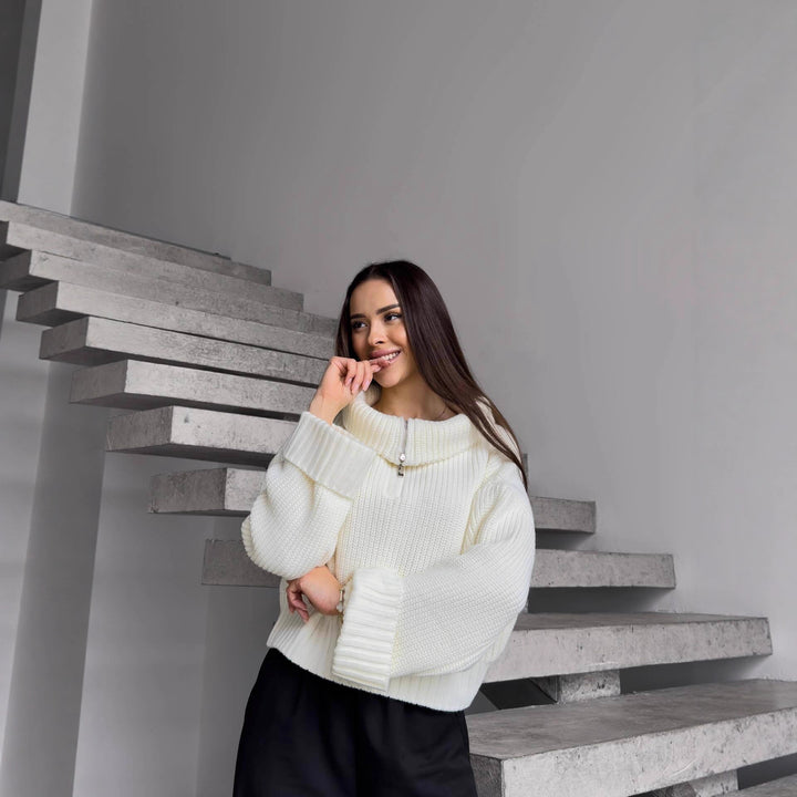 Kvinnors mysiga zip-tröja med breda ärmslut Mirla-Eva Jonsson