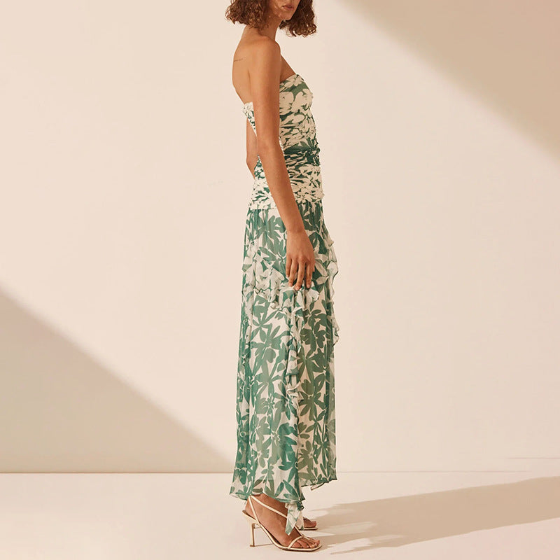 Kvinnors off-shoulder maxiklänning med volangdetaljer och blommönster Mirla-Eva Jonsson