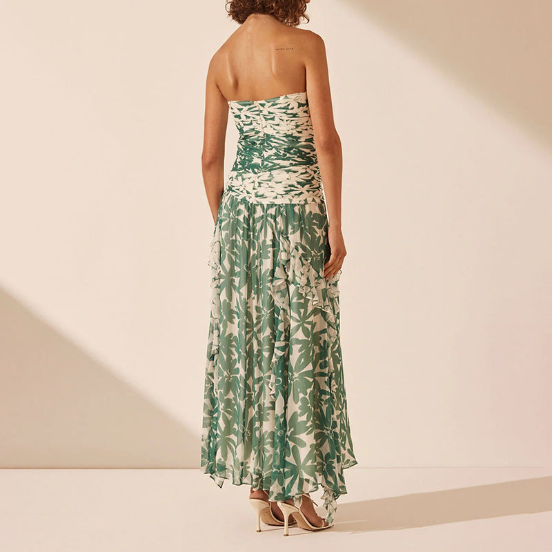 Kvinnors off-shoulder maxiklänning med volangdetaljer och blommönster Mirla-Eva Jonsson