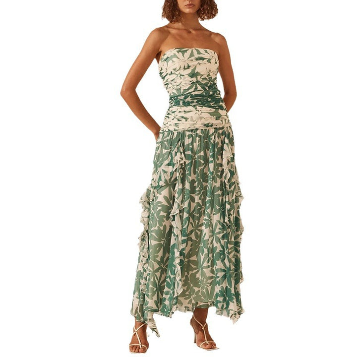 Kvinnors off-shoulder maxiklänning med volangdetaljer och blommönster Mirla-Eva Jonsson
