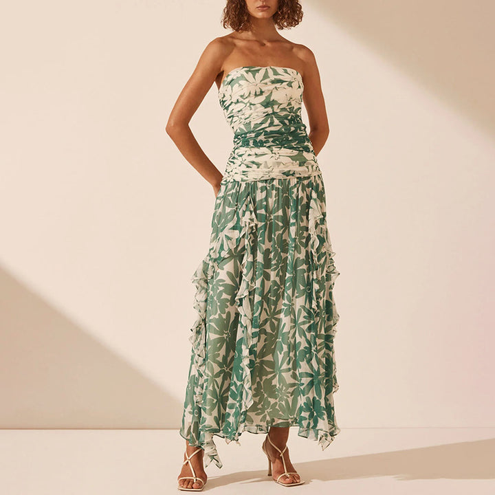 Kvinnors off-shoulder maxiklänning med volangdetaljer och blommönster Mirla-Eva Jonsson