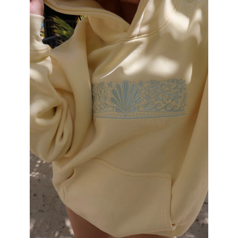Kvinnors överdimensionerade hoodie med kreativa grafiska mönster och bekväm passform Mirla-Eva Jonsson