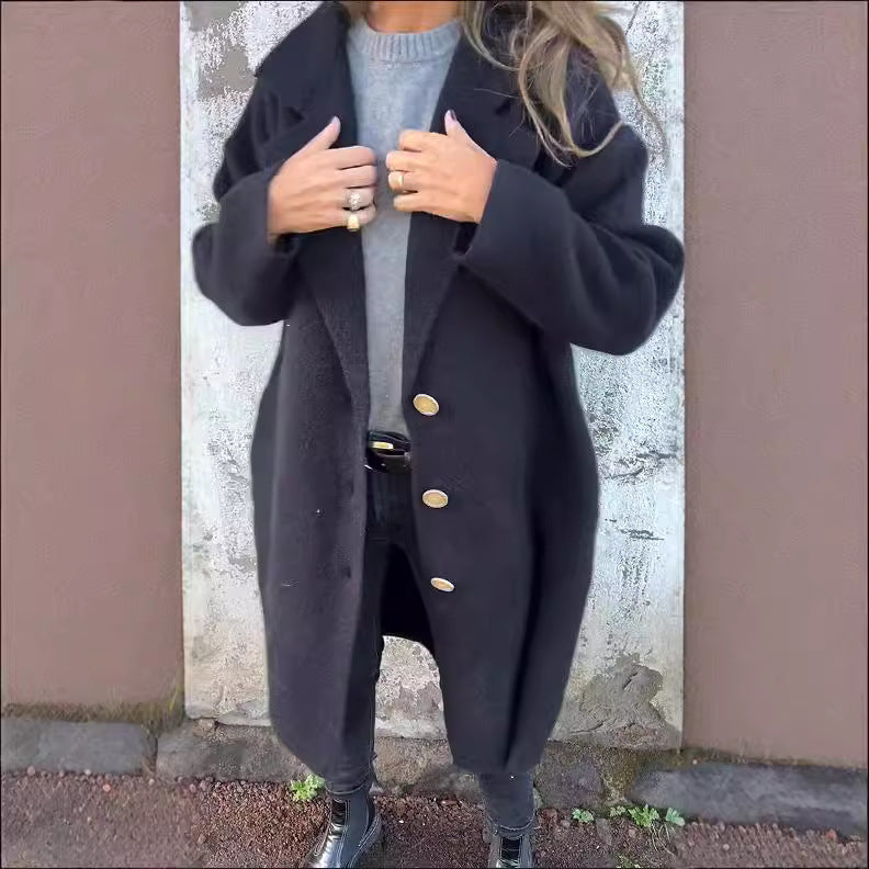 Kvinnors övergångsjacka med lös passform och eleganta knapppdetaljer Mirla-Eva Jonsson