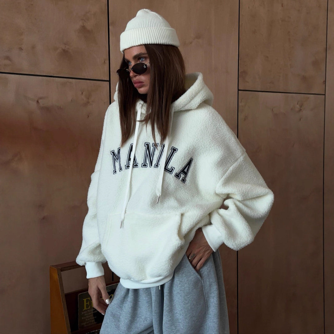 Kvinnors oversize fleece hoodie med broderad logotyp Mirla-Eva Jonsson