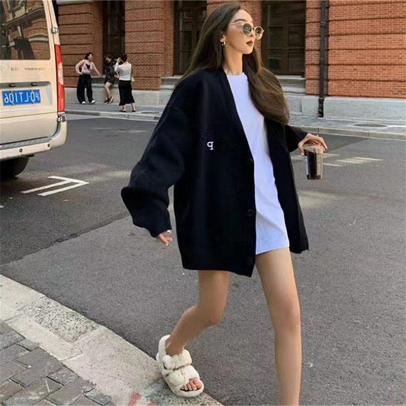 Kvinnors oversize stickad kavaj med trendig skärning och fint stickat mönster Mirla-Eva Jonsson