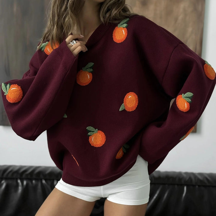 Kvinnors oversize-tröja med färgglada broderidetaljer Mirla-Eva Jonsson