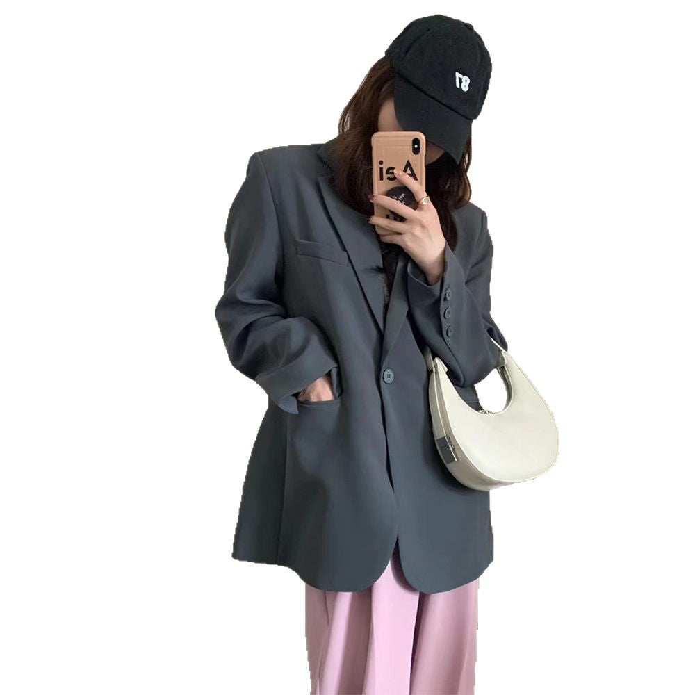 Kvinnors oversized blazer gjord av högkvalitativt material med fickor Mirla-Eva Jonsson