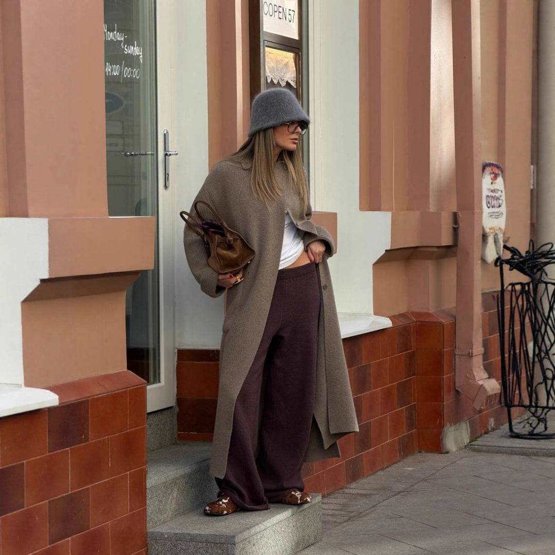 Kvinnors oversized cardigan med finstickad struktur och avslappnad passform Mirla-Eva Jonsson