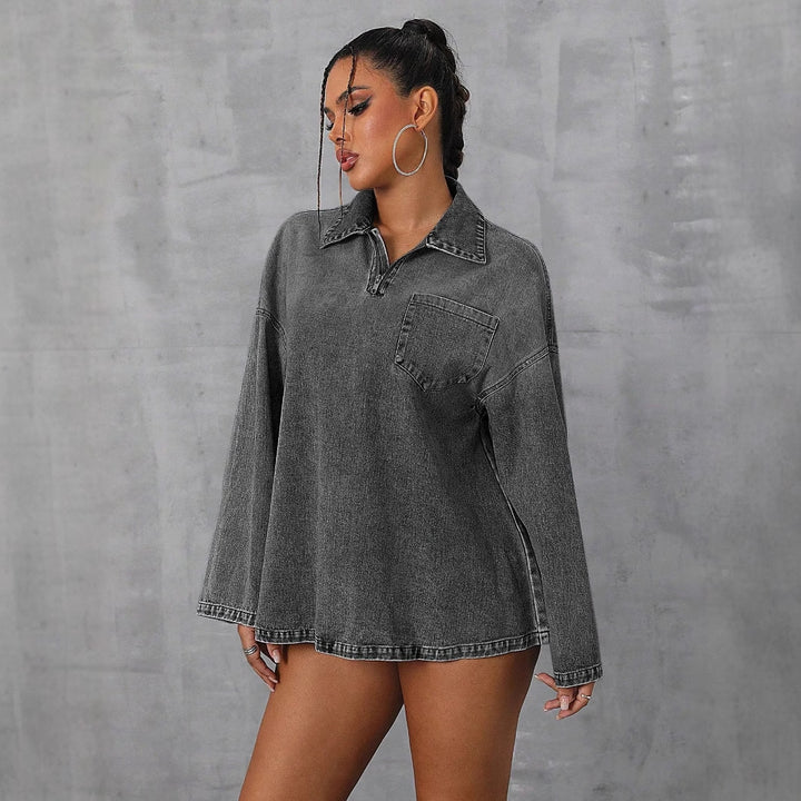 Kvinnors oversized denimblus med praktisk dragkedja och avslappnad krage Mirla-Eva Jonsson