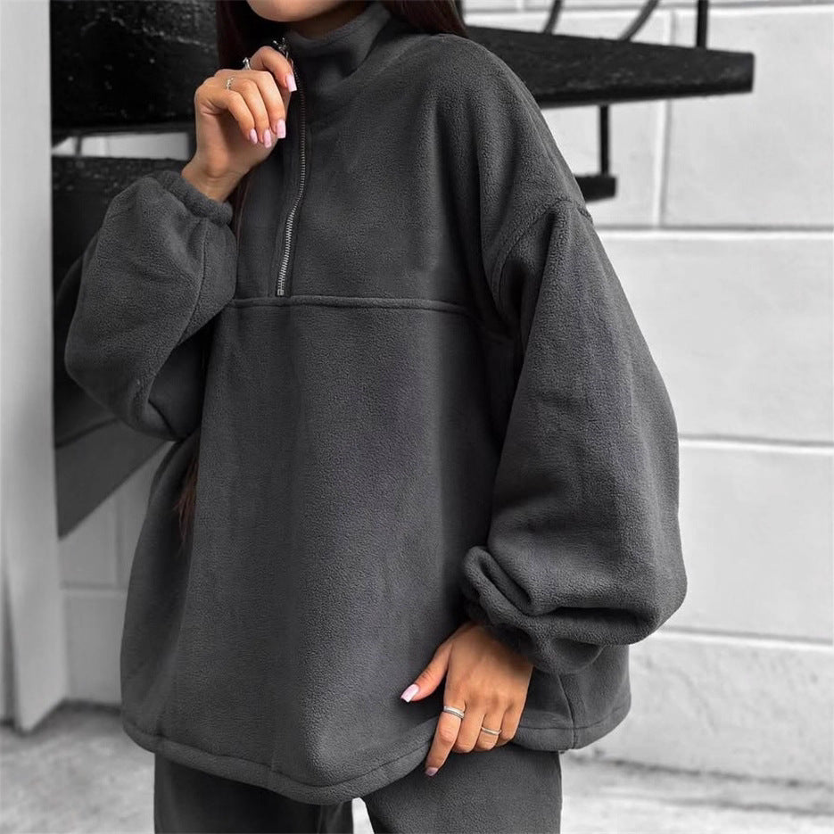 Kvinnors oversized fleece jumpsuit med hög krage och dragkedja Mirla-Eva Jonsson