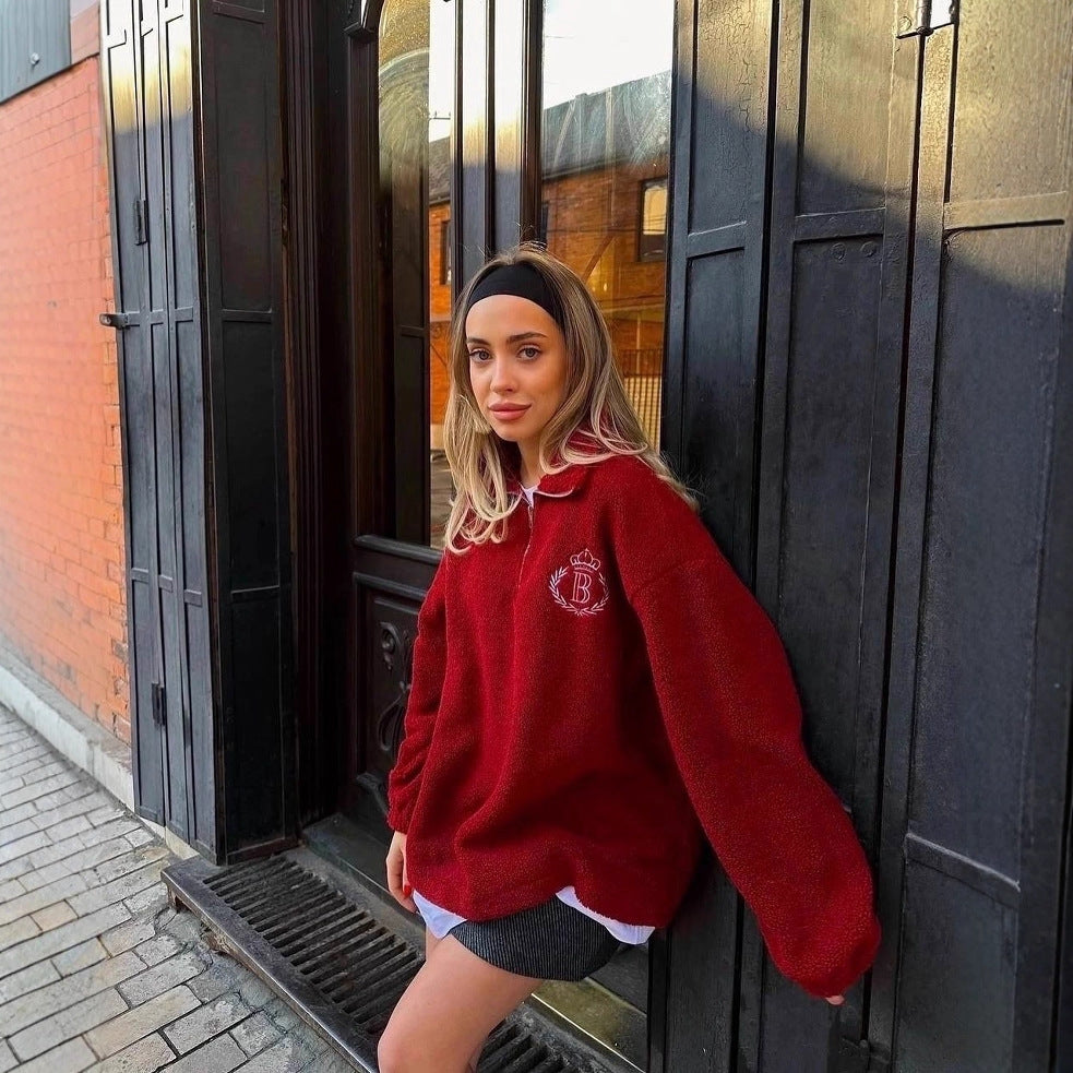 Kvinnors oversized fleece-tröja med dragkedja och broderad logotyp Mirla-Eva Jonsson