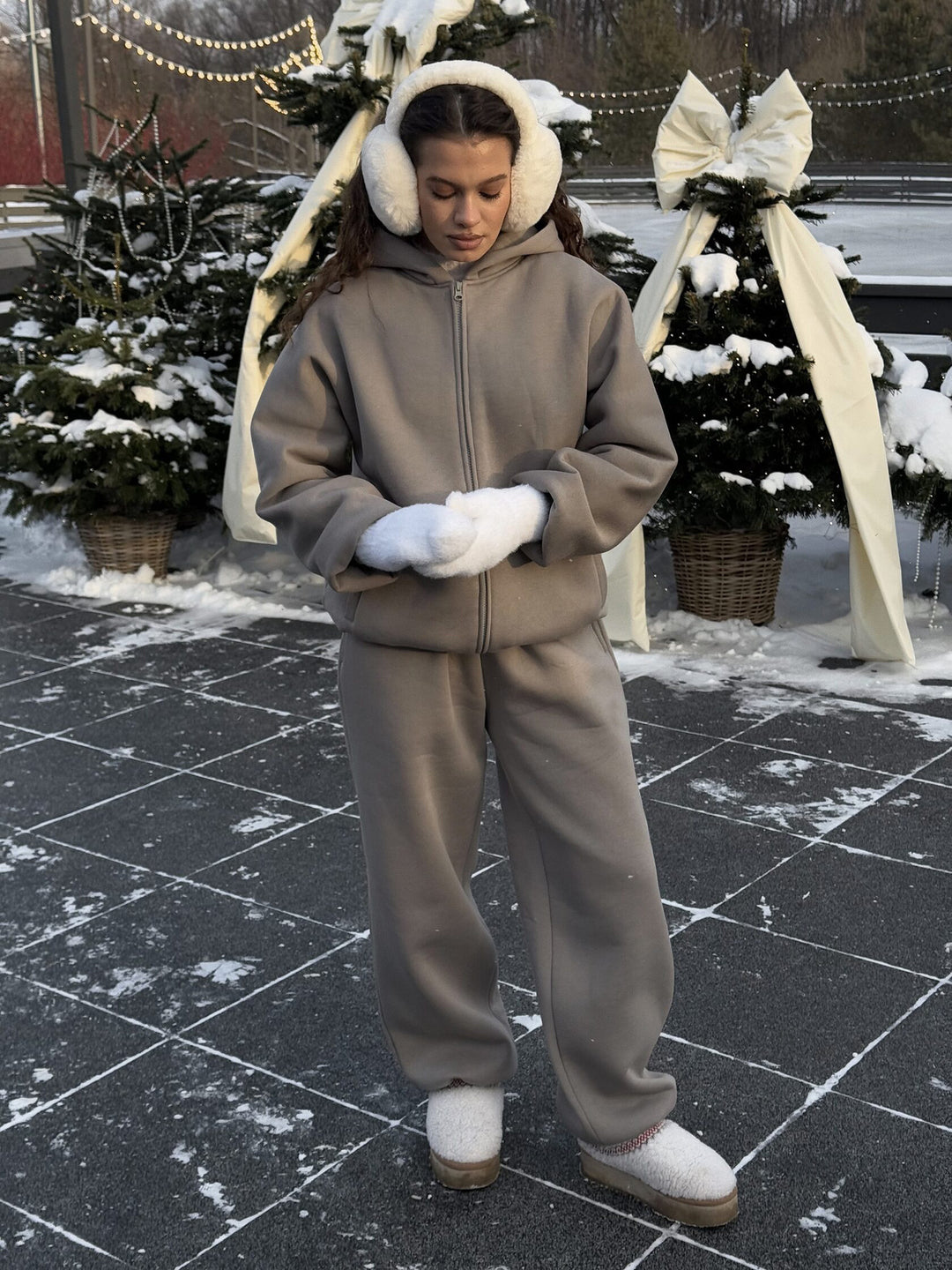 Kvinnors oversized fleecejacka med full dragkedja och avslappnad passform-Eva Jonsson