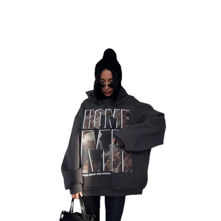 Kvinnors oversized hoodie med framträdande grafisk tryck Mirla-Eva Jonsson