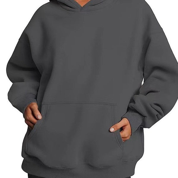 Kvinnors oversized hoodie med praktiska kängurufickor och mjukt innerfoder Mirla-Eva Jonsson