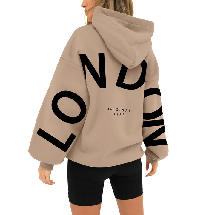 Kvinnors oversized hoodie med trendig London-print Mirla-Eva Jonsson